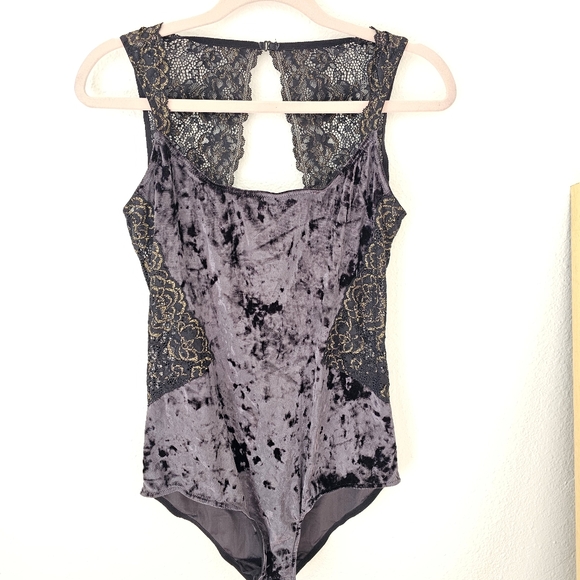 INC International Concepts Intimates Crushed Velvet and Lace Bodysuit Large - Picture 2 of 16